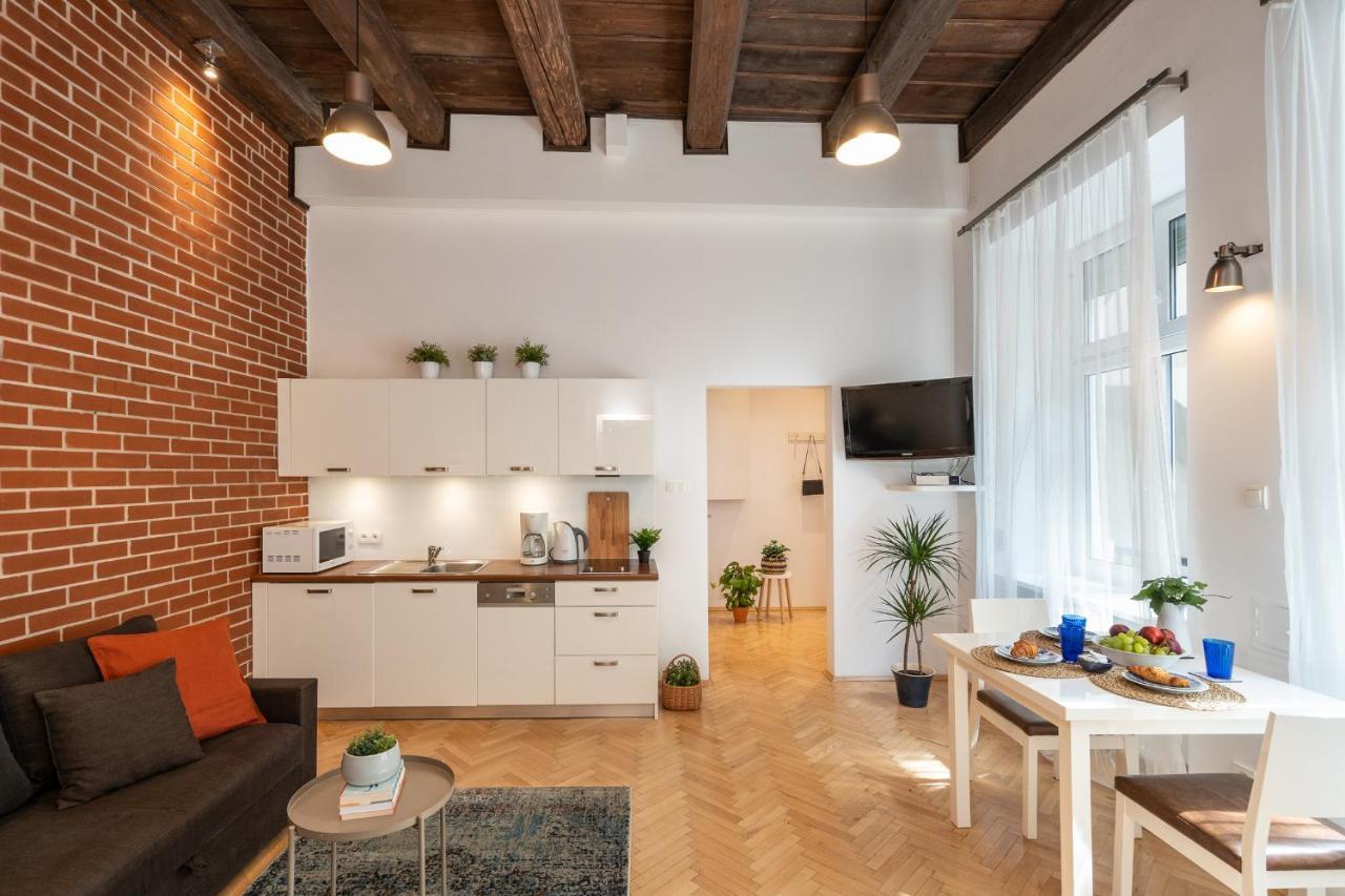 Apartament Sleeping In Krakow Main Market Zewnętrze zdjęcie